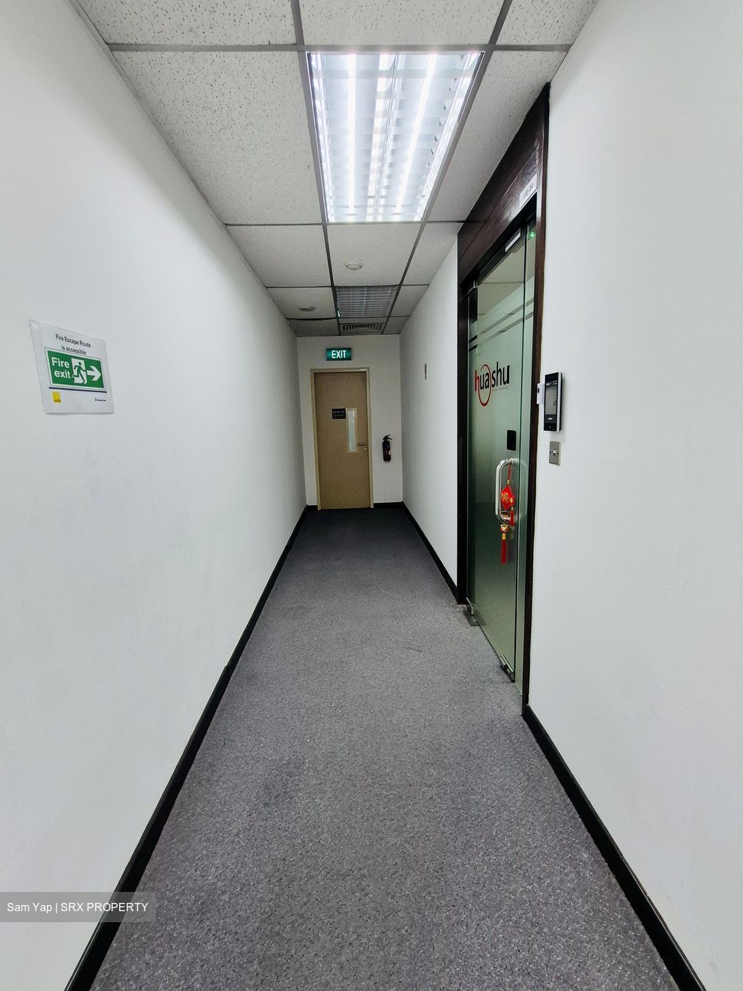 Bangkok Bank Building (D1), Office #625451641